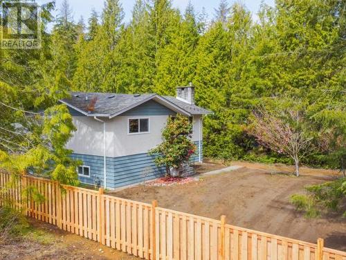 5201 Manson Ave, Powell River, BC - Outdoor