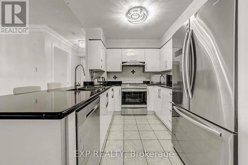 615 - 29 Northern Heights Drive, Richmond Hill (Langstaff), ON - Indoor Photo Showing Kitchen