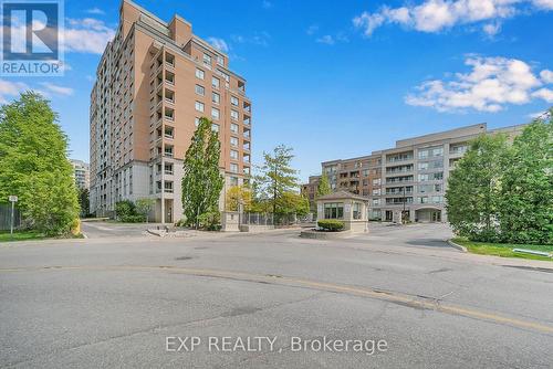 615 - 29 Northern Heights Drive, Richmond Hill (Langstaff), ON - Outdoor With Facade