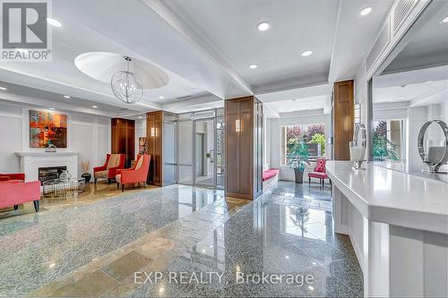 615 - 29 Northern Heights Drive, Richmond Hill (Langstaff), ON - Indoor Photo Showing Other Room With Fireplace