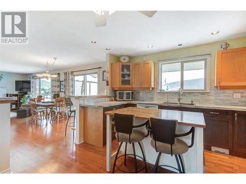 6150 Davies Crescent, Peachland, BC - Indoor Photo Showing Kitchen