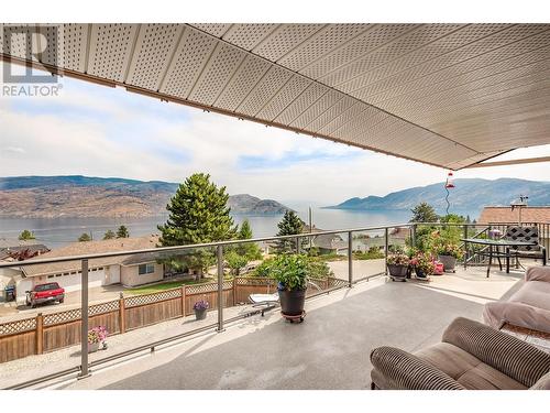 6150 Davies Crescent, Peachland, BC - Outdoor With Body Of Water With View With Exterior