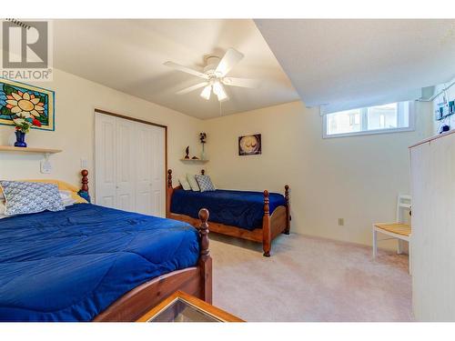 6150 Davies Crescent, Peachland, BC - Indoor Photo Showing Bedroom