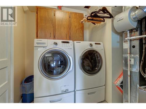 6150 Davies Crescent, Peachland, BC - Indoor Photo Showing Laundry Room