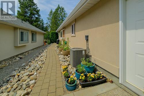 4008 Gallaghers Terrace, Kelowna, BC - Outdoor With Exterior