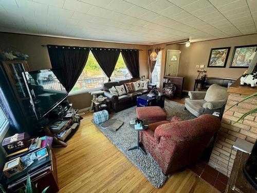 20 Skelly Road, Kamloops, BC - Indoor Photo Showing Other Room