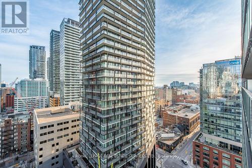 2116 - 330 Richmond Street W, Toronto (Waterfront Communities), ON - Outdoor With Balcony With Facade