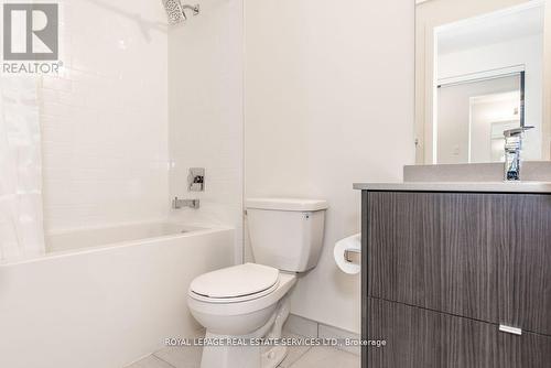 2116 - 330 Richmond Street W, Toronto (Waterfront Communities), ON - Indoor Photo Showing Bathroom