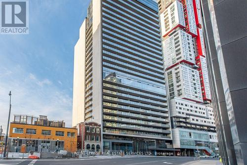 2116 - 330 Richmond Street W, Toronto (Waterfront Communities), ON - Outdoor With Facade