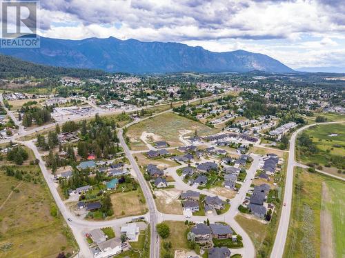 712 Valleyview Drive, Creston, BC 