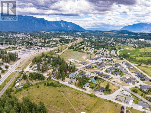 712 Valleyview Drive, Creston, BC 