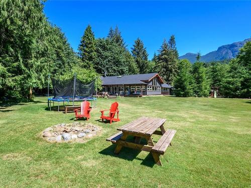 1739 Smit Rd, Sayward, BC 