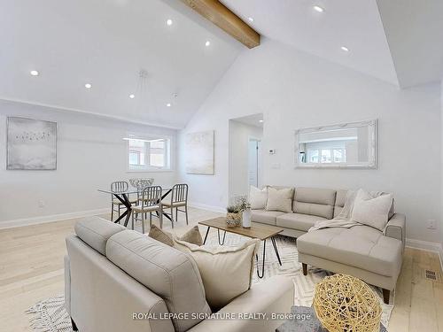 55 Delwood Dr, Toronto, ON - Indoor Photo Showing Living Room