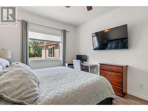 2677 Mappin Court, Kelowna, BC - Indoor Photo Showing Bedroom