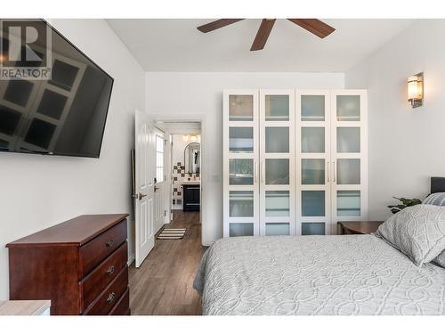 2677 Mappin Court, Kelowna, BC - Indoor Photo Showing Bedroom