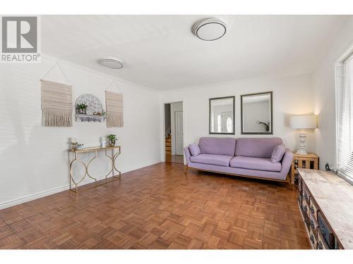 2677 Mappin Court, Kelowna, BC - Indoor Photo Showing Bedroom