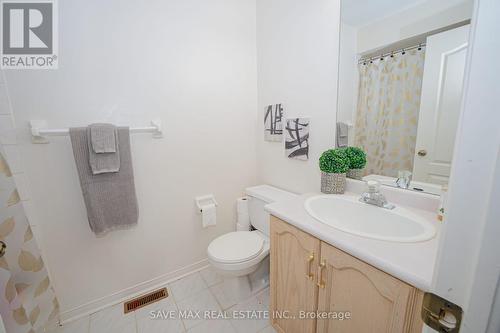 14 Gramercy Square, Toronto (Rouge), ON - Indoor Photo Showing Bathroom