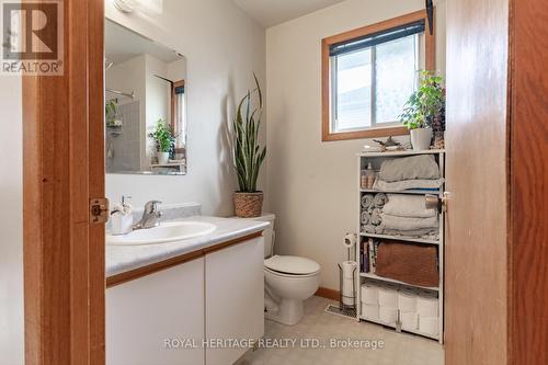 2118 Easthill Drive, Peterborough (Ashburnham), ON - Indoor Photo Showing Bathroom