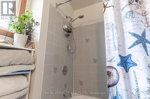 2118 Easthill Drive, Peterborough (Ashburnham), ON - Indoor Photo Showing Bathroom