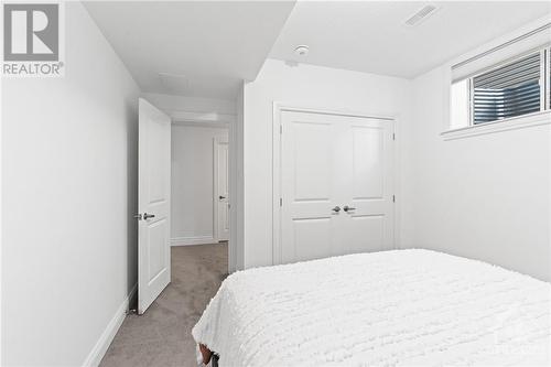 105 Dagenham Street, Ottawa, ON - Indoor Photo Showing Bedroom