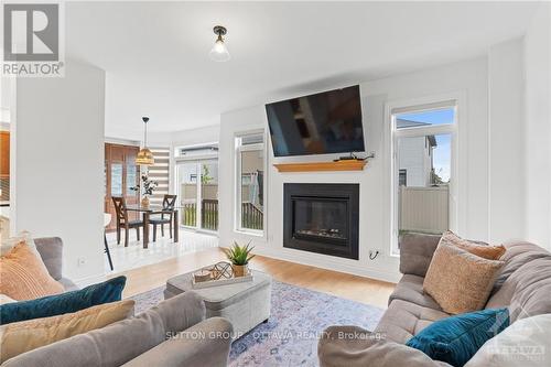 105 Dagenham Street, Ottawa, ON - Indoor Photo Showing Living Room With Fireplace