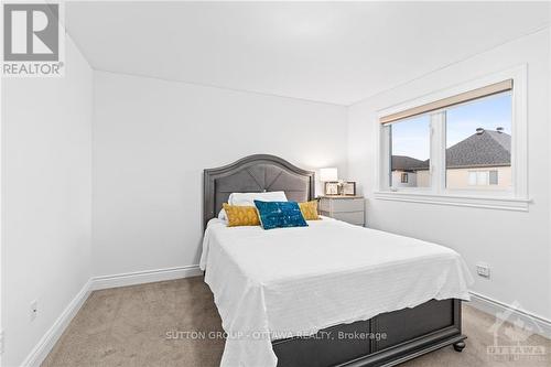 105 Dagenham Street, Ottawa, ON - Indoor Photo Showing Bedroom