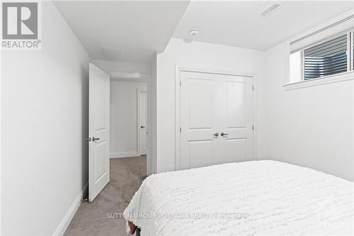 105 Dagenham Street, Ottawa, ON - Indoor Photo Showing Bedroom