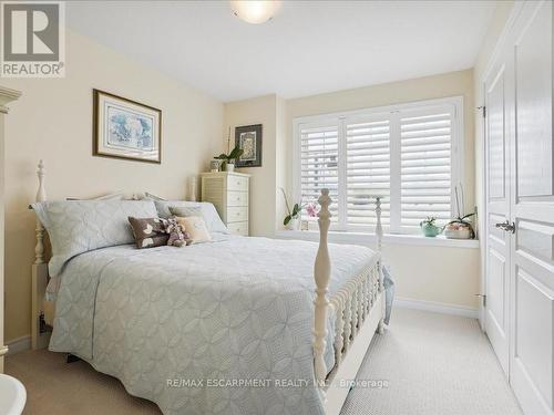 24 - 541 Winston Road, Grimsby, ON - Indoor Photo Showing Bedroom