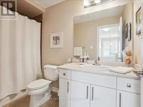 24 - 541 Winston Road, Grimsby, ON - Indoor Photo Showing Bathroom