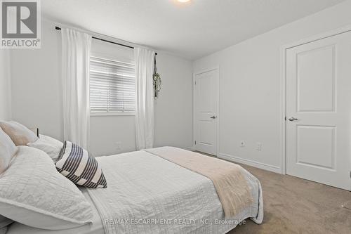 42 Radison Lane, Hamilton (Mcquesten), ON - Indoor Photo Showing Bedroom