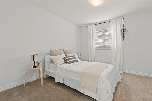 42 Radison Lane, Hamilton, ON - Indoor Photo Showing Bedroom