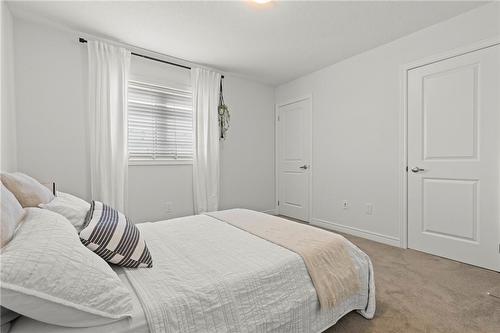 42 Radison Lane, Hamilton, ON - Indoor Photo Showing Bedroom