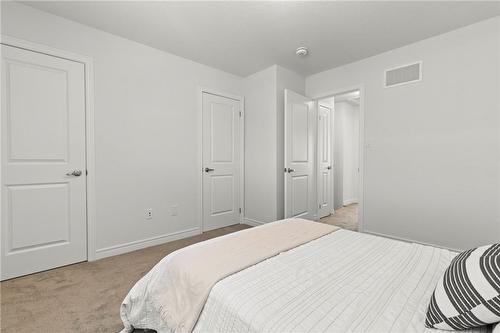 42 Radison Lane, Hamilton, ON - Indoor Photo Showing Bedroom