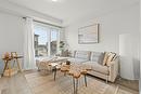 42 Radison Lane, Hamilton, ON  - Indoor Photo Showing Living Room 