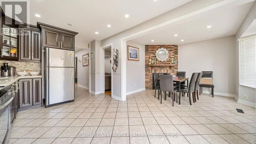 36 Woodside Court, Brampton (Fletcher'S Creek South), ON - Indoor