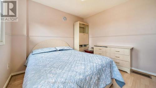 36 Woodside Court, Brampton (Fletcher'S Creek South), ON - Indoor Photo Showing Bedroom