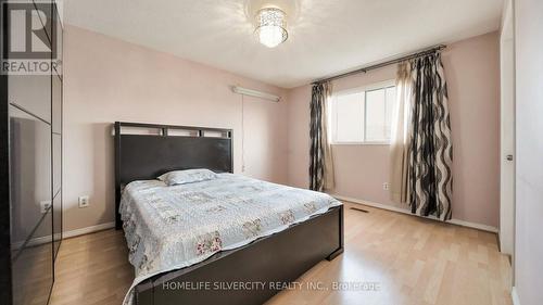 36 Woodside Court, Brampton (Fletcher'S Creek South), ON - Indoor Photo Showing Bedroom