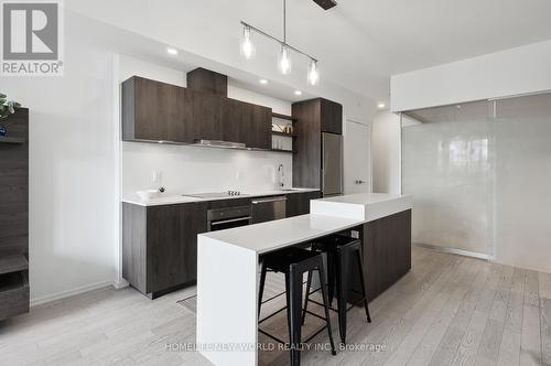 405 - 12 Bonnycastle Street, Toronto (Waterfront Communities), ON - Indoor Photo Showing Kitchen