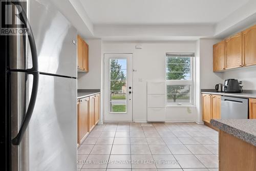 237 Monarch Avenue W, Ajax (South West), ON - Indoor Photo Showing Kitchen