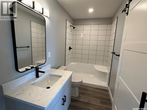 5218 E Green Crescent, Regina, SK - Indoor Photo Showing Bathroom