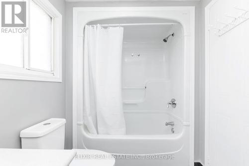 1875 Dalhousie Crescent, Oshawa, ON - Indoor Photo Showing Bathroom