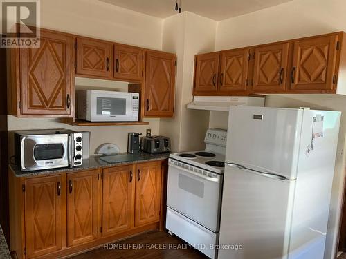 19 Dee Avenue, Toronto (Humberlea-Pelmo Park), ON - Indoor Photo Showing Kitchen