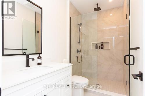 1529 Parkridge Road, Mississauga, ON - Indoor Photo Showing Bathroom