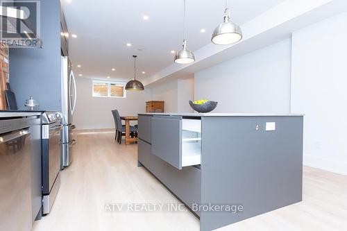 1529 Parkridge Road, Mississauga (Lakeview), ON - Indoor Photo Showing Kitchen