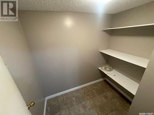 111 15 Barr Street, Regina, SK - Indoor With Storage