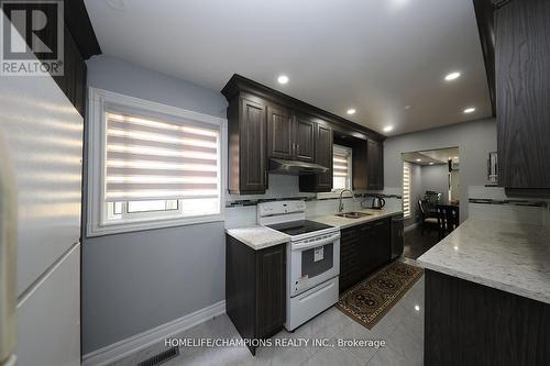 20 Horseshoe Crescent, Toronto (Malvern), ON - Indoor Photo Showing Kitchen