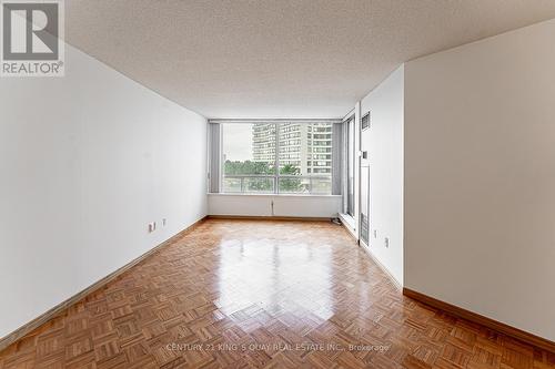 401 - 350 Alton Towers Circle, Toronto (Milliken), ON - Indoor Photo Showing Other Room