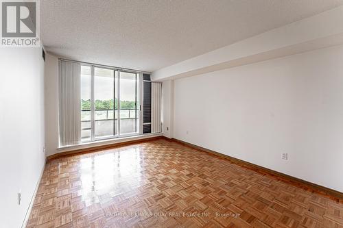 401 - 350 Alton Towers Circle, Toronto (Milliken), ON - Indoor Photo Showing Other Room