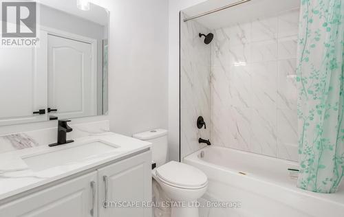 20 Fenton Street, Ajax (Northeast Ajax), ON - Indoor Photo Showing Bathroom