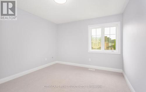 20 Fenton Street, Ajax (Northeast Ajax), ON - Indoor Photo Showing Other Room